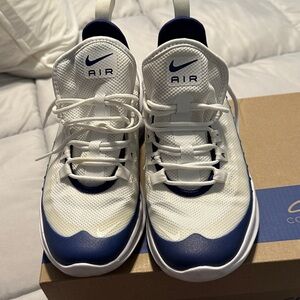 Nike Air Mesh White and Navy Sneakers